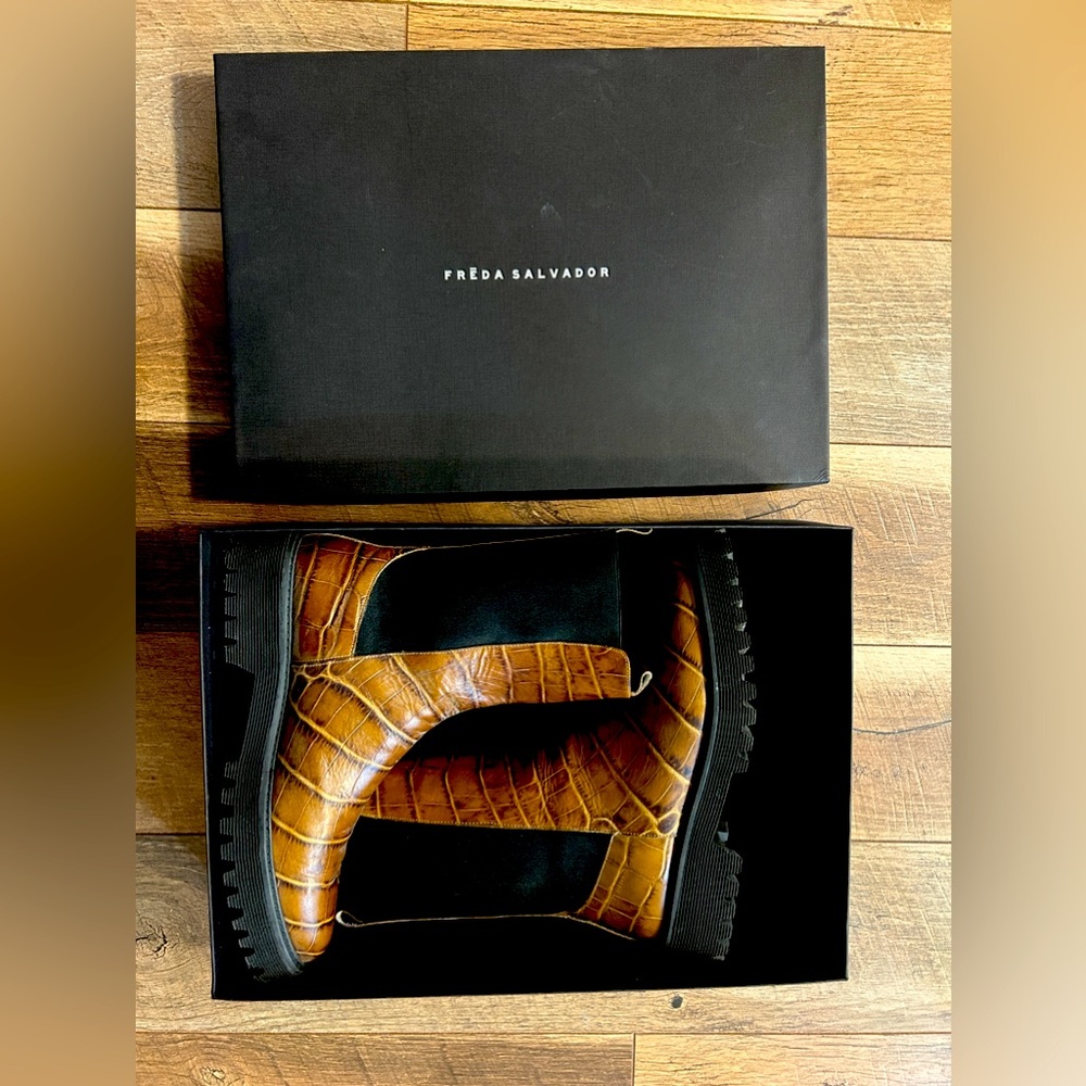 Freda Salvador Pull on lug boot, worn twice! Perfect condition.